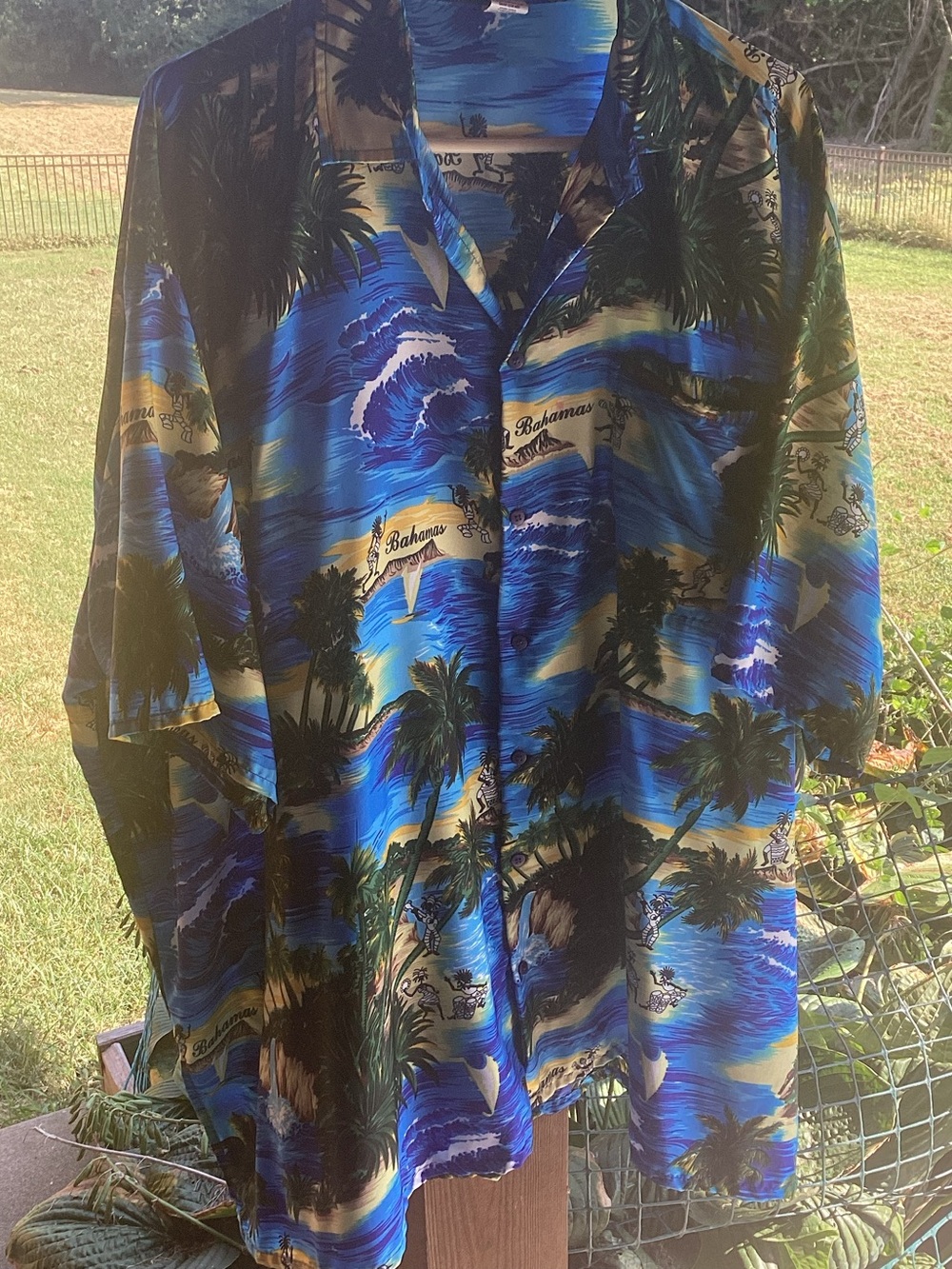 Rima Beach World Aloha Shirt 5XL in blue with beach scene